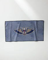 Pelicans Grip