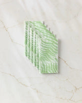 Swaying Leaf