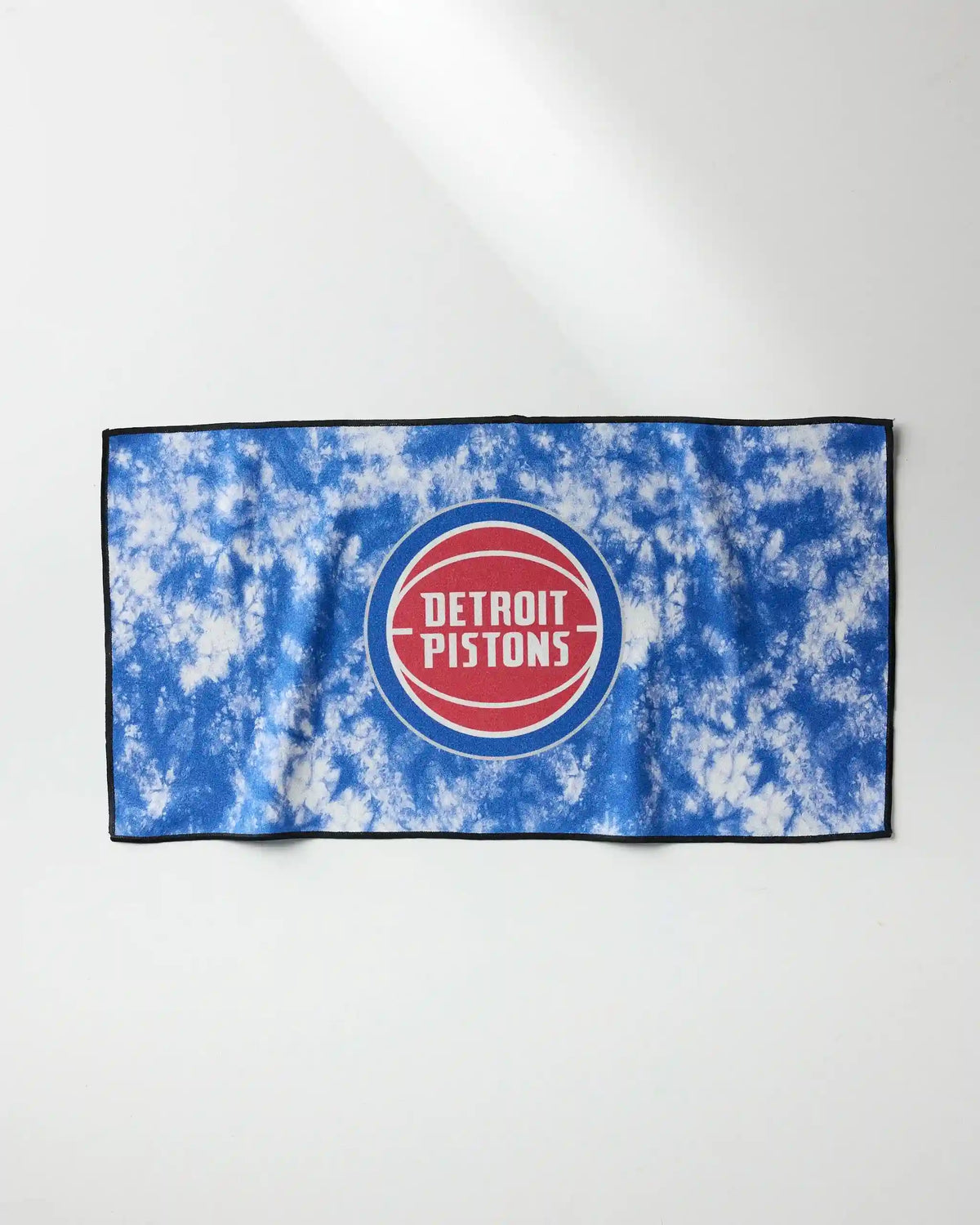 Pistons Flash