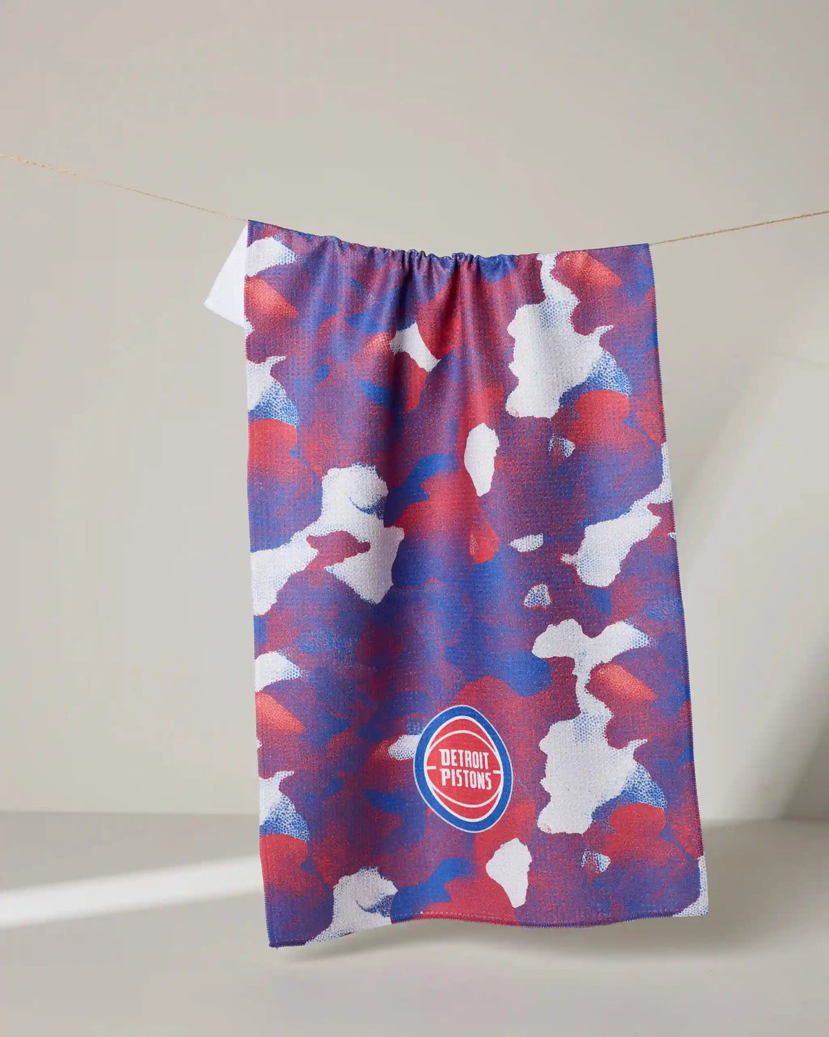 Pistons Camo